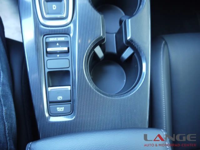 Honda Civic 2.0 Elegance Hybrid i-MMD