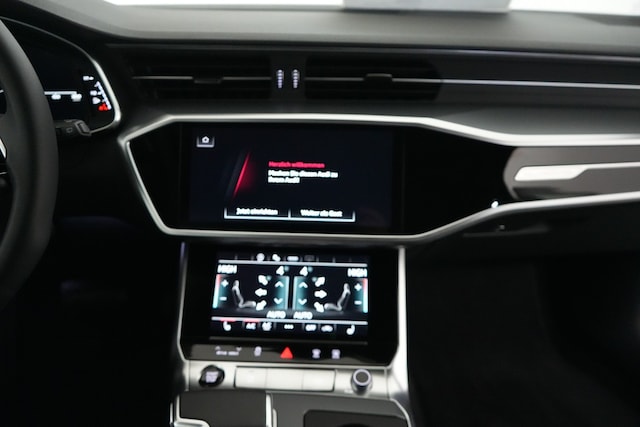 Audi A6 45 TFSI Avant Quattro S-Tronic