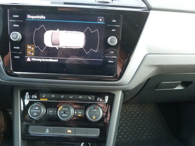 Volkswagen Touran 1.5 TSI DSG