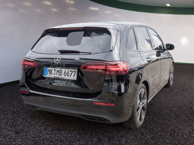 Mercedes-Benz B 200 Sedan