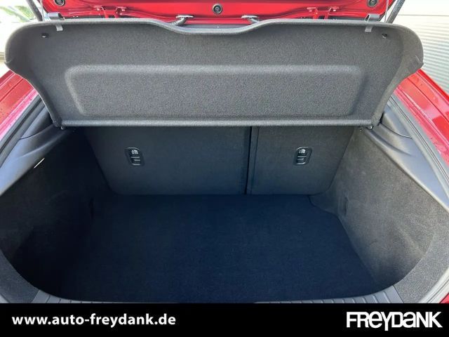 Mazda 3 2.5L SkyActiv e-Skyactiv