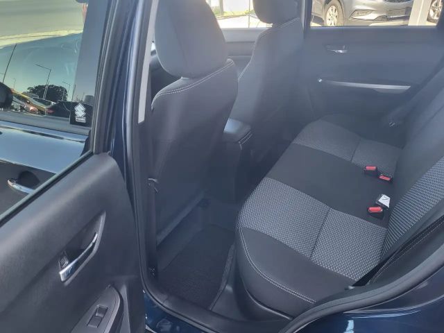 Suzuki S-Cross Hybrid