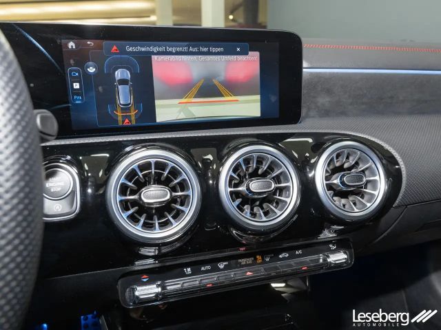 Mercedes-Benz CLA 200 AMG Line Shooting Brake