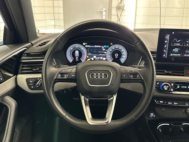 Audi A4 40 TDI Avant S-Line S-Tronic