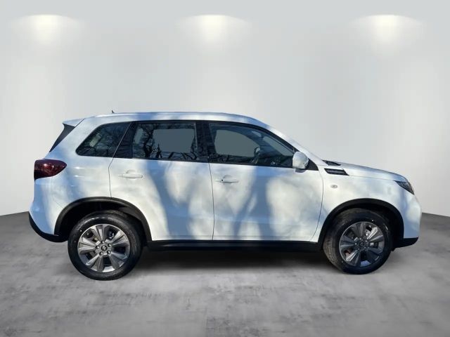 Suzuki Vitara Club Hybrid