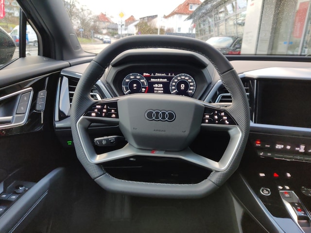 Audi Q4 e-tron SUV 45 e-tron Audi Q4 e-tron