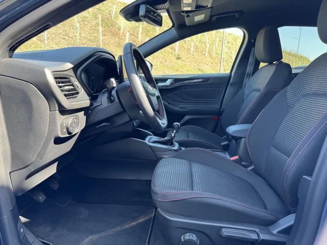 Ford Focus ST Line Wagon