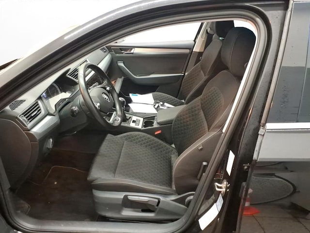 Skoda Superb 2.0 TDI Ambition Combi