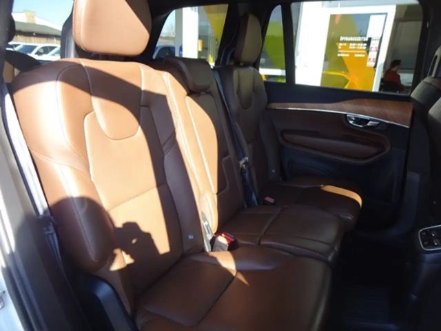 Volvo XC90 R-Design T8