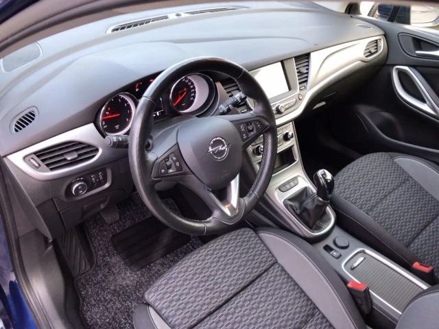 Opel Astra 1.2 Turbo Edition Turbo