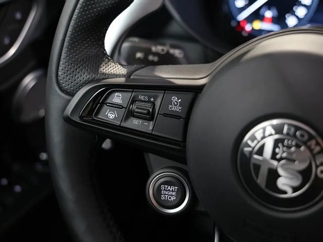 Alfa Romeo Giulia AT8 Q4 Veloce