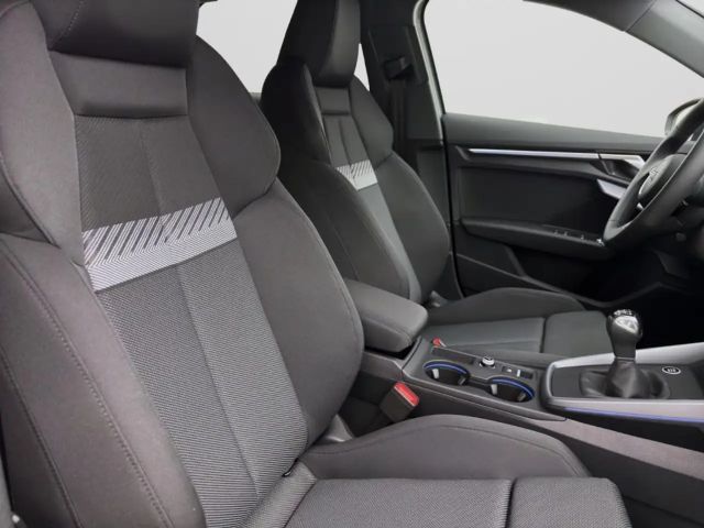 Audi A3 30 TFSI Sedan Sportback