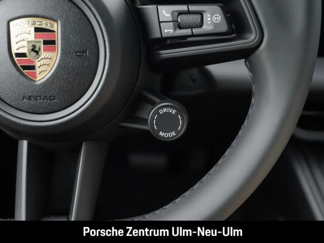 Porsche Macan 4