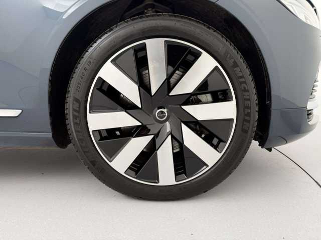 Volvo V90 AWD Core Recharge T6