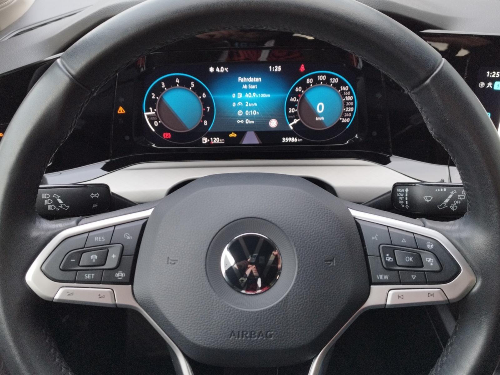 Volkswagen Golf 1.5 TSI Golf VIII Life