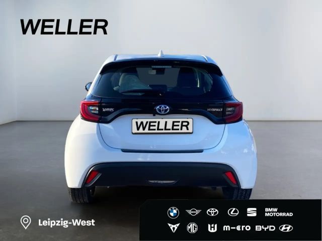 Toyota Yaris Hatchback Hybride Team D