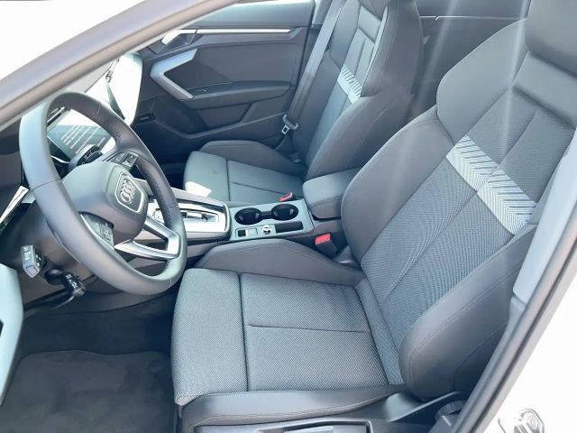 Audi A3 30 TFSI Sedan