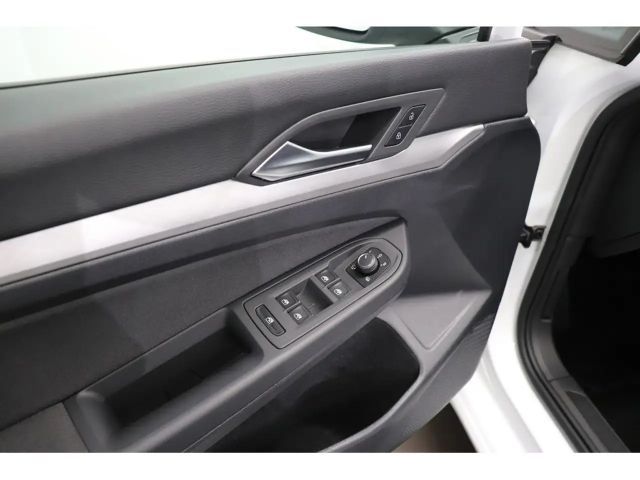 Volkswagen Golf 1.5 eTSI Golf VIII Life Variant