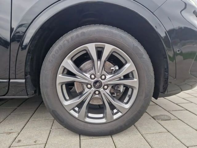 Ford Kuga Plug in Hybrid ST Line X