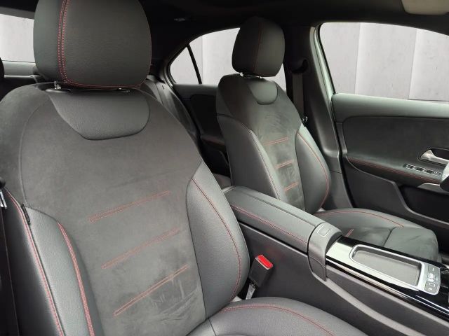 Mercedes-Benz A 250 A 250 e AMG Line