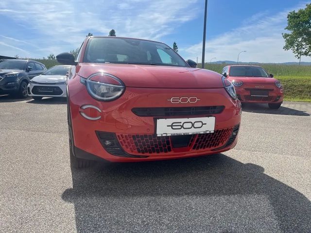 Fiat 600e La Prima
