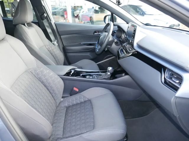 Toyota C-HR Hybride Team D