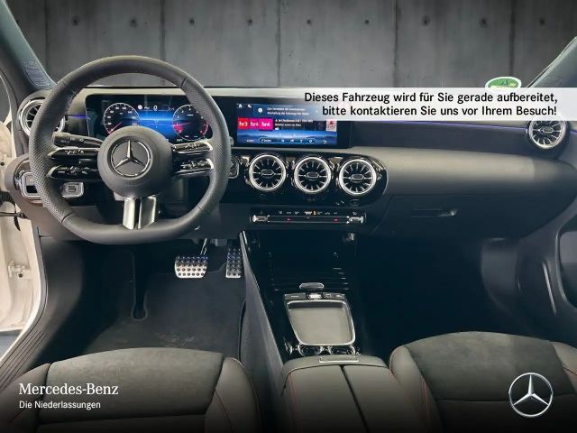 Mercedes-Benz A 200 AMG Line