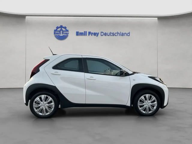 Toyota Aygo X 1.0 VVT-i Hatchback Play