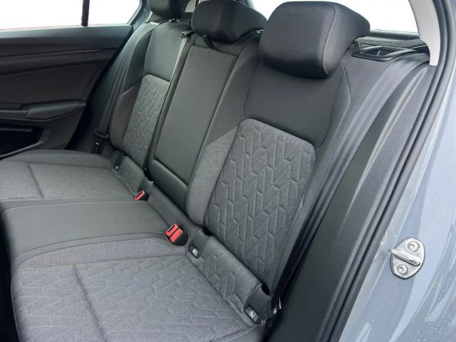 Volkswagen Golf 1.5 eTSI Golf VIII Life