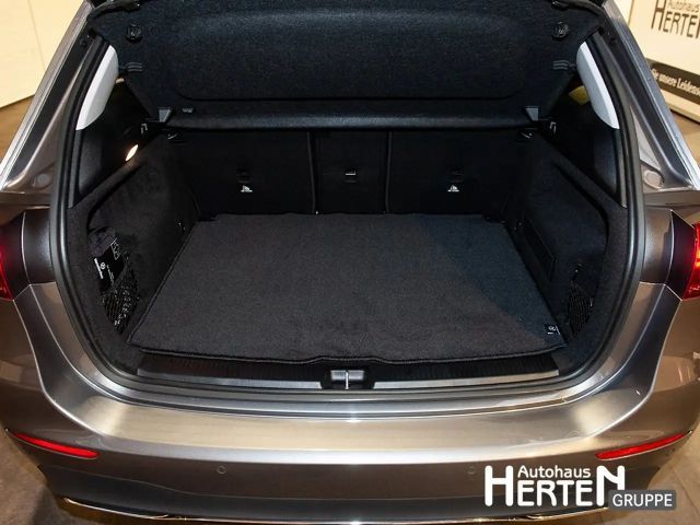 Mercedes-Benz B 200 Progressive Sedan