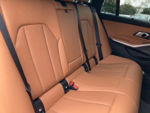 BMW 320 320d Touring xDrive