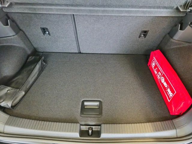 Volkswagen T-Cross Friends TSI