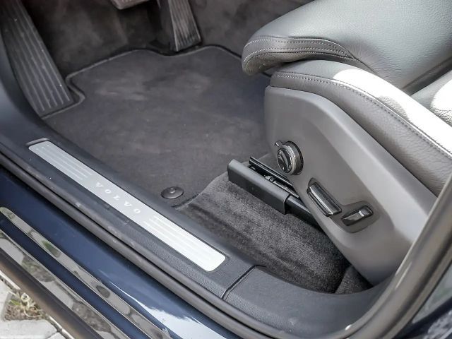 Volvo XC60 AWD Dark Plus Recharge T6