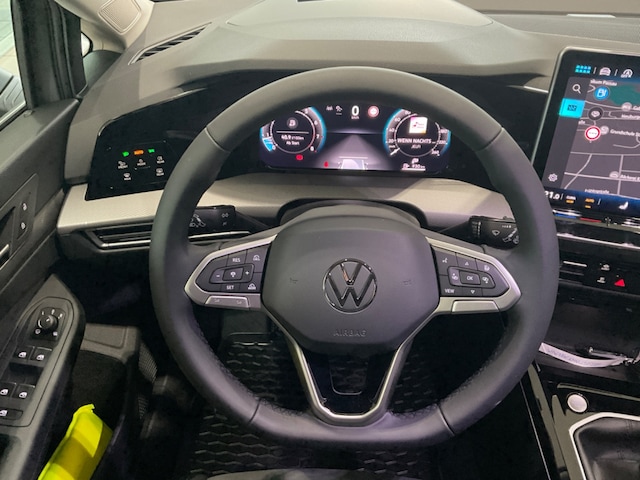 Volkswagen Golf 1.5 TSI Golf VIII