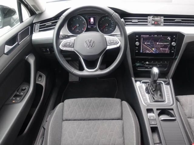 Volkswagen Passat 1.5 TSI Business DSG Variant