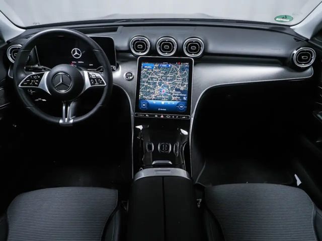 Mercedes-Benz C 200 4MATIC AVANTGARDE Sedan