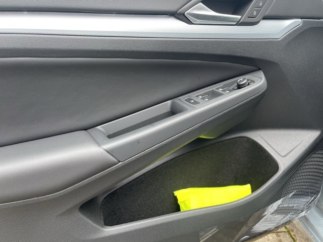 Volkswagen Golf 1.5 eTSI DSG Golf VIII