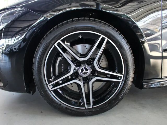 Mercedes-Benz CLA 200 AMG Line Coupé