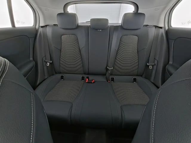 Mercedes-Benz A 180 A 180 d Progressive