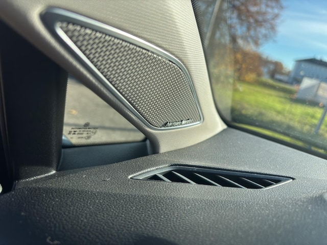 Volkswagen Golf 1.5 eTSI DSG