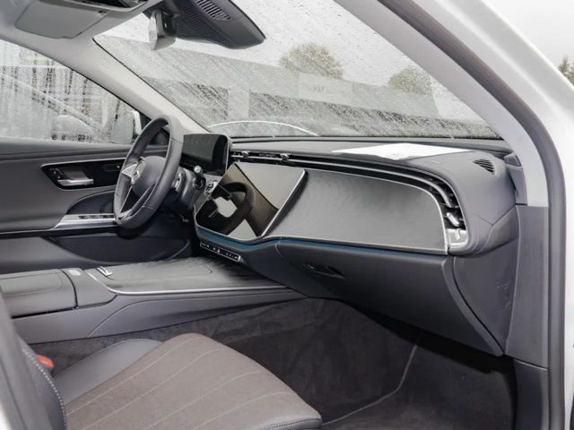 Mercedes-Benz E 200 AVANTGARDE Estate