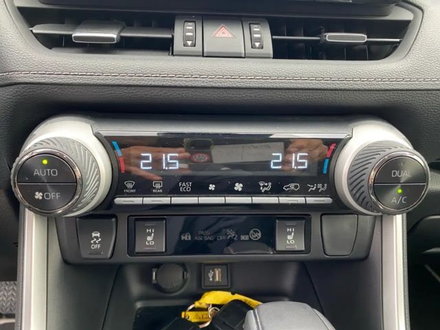 Toyota RAV4 4x2 Hybride Team D