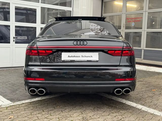 Audi S8 4.0 TFSI Quattro