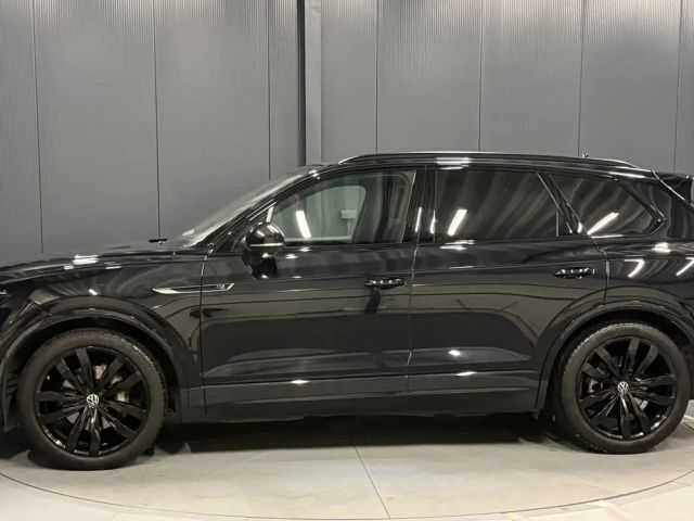 Volkswagen Touareg R-Line Style