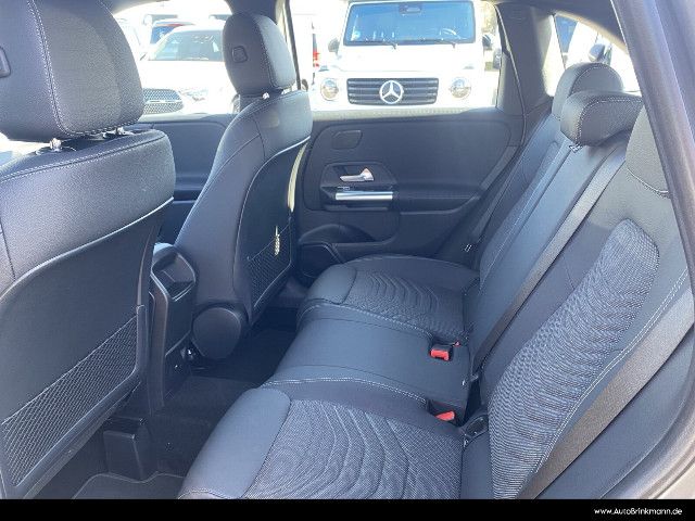 Mercedes-Benz B 180 Sedan