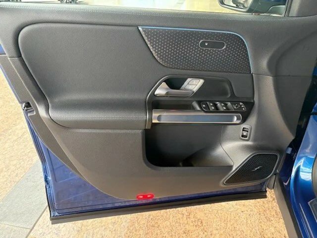 Mercedes-Benz EQB 300 4MATIC Progressive