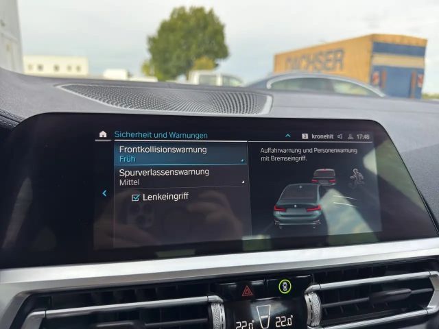 BMW 330 330e Luxury Line Sedan