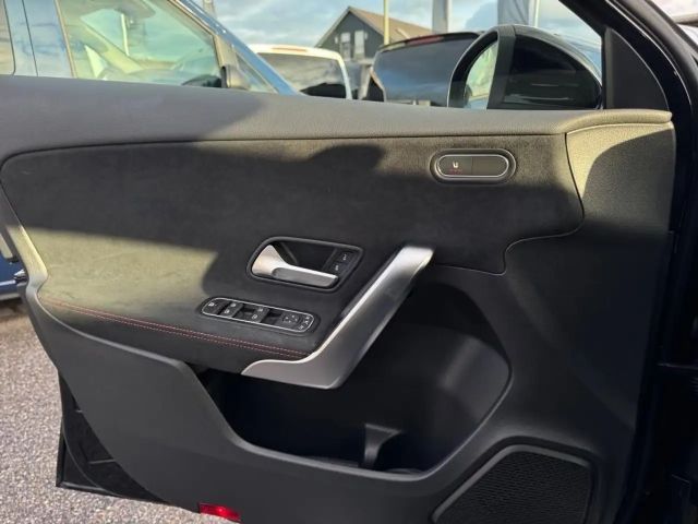 Mercedes-Benz A 160 AMG Line Hatchback