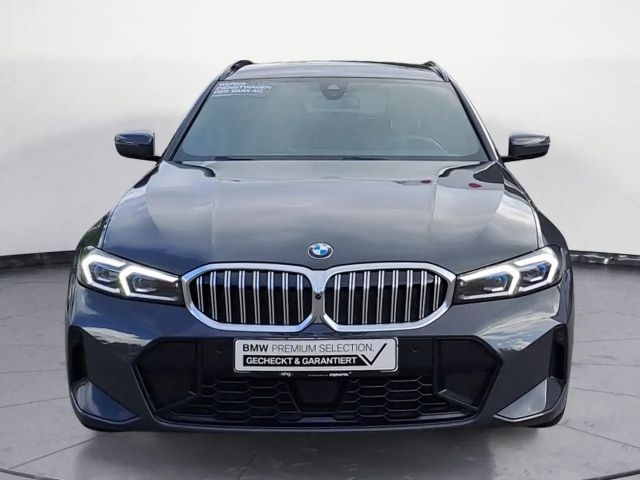 BMW 330 330i M-Sport Touring xDrive