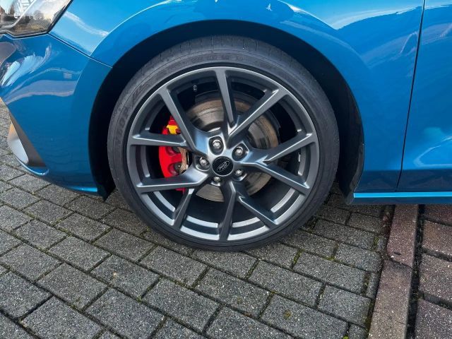 Ford Focus Limited ST Line